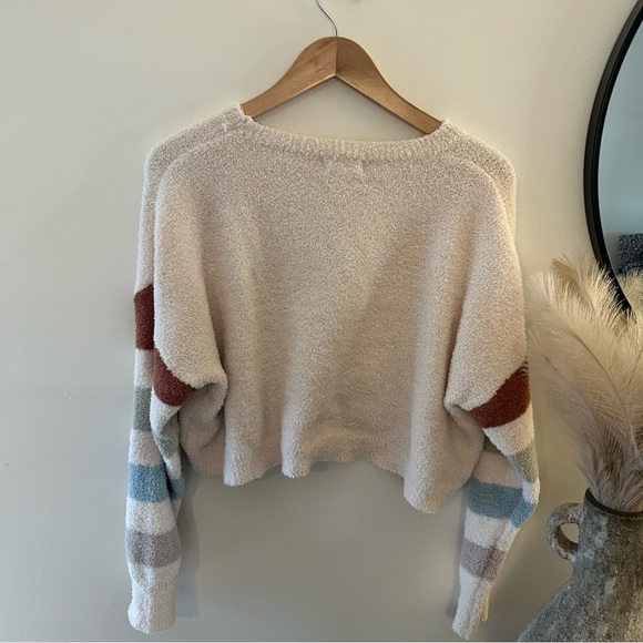 Altar'd state cropped sweater - Picture 2 of 5